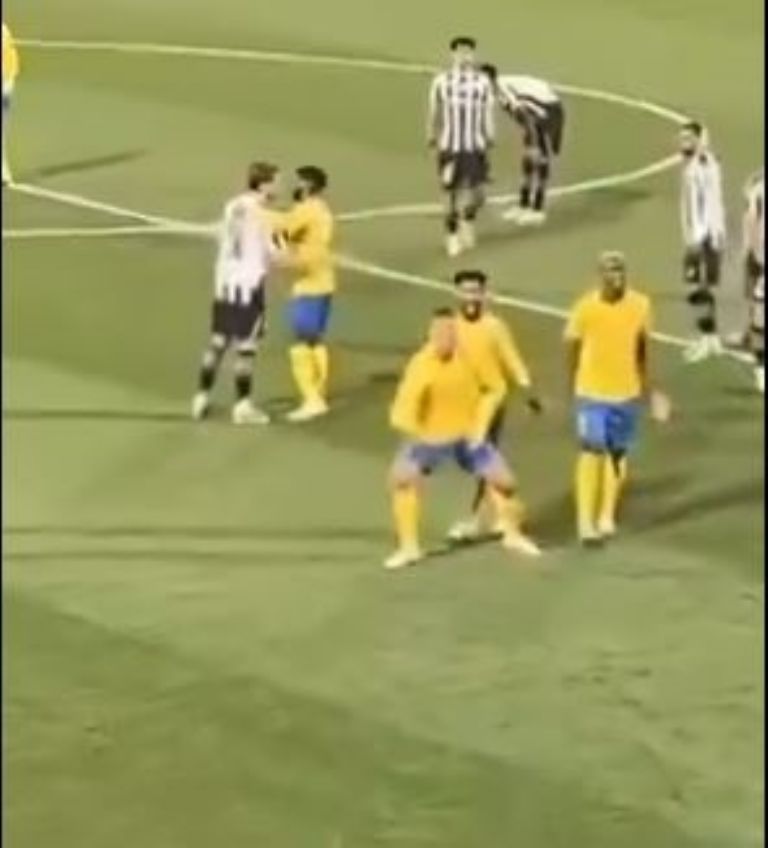 Cristiano Ronaldo se justifica y asegura que gesto que hizo a la grada no fue obsceno