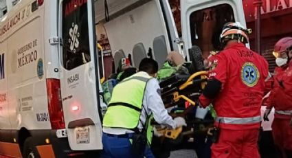 Casi muere aplastado: Trabajador de limpia termina prensado por camión de basura en CDMX