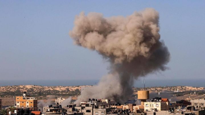 Israel cumple amenaza: Intensifica bombardeos en Rafah, donde se refugian palestinos
