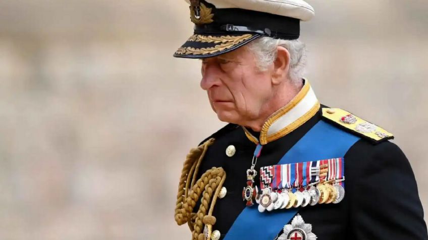 Carlos III envía sentido mensaje tras diagnostico de cáncer; se disculpa con el pueblo