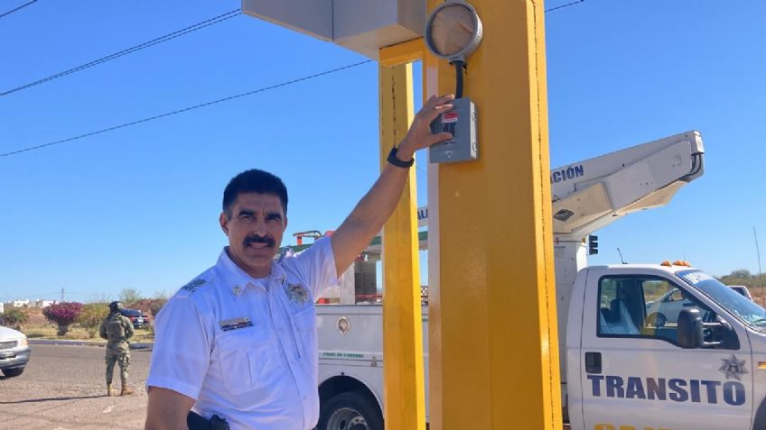 Rehabilitan semáforo en conflictivo crucero de Cajeme