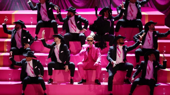 Ryan Gosling deslumbra en los Premios Oscar con atuendo inspirado en Barbie