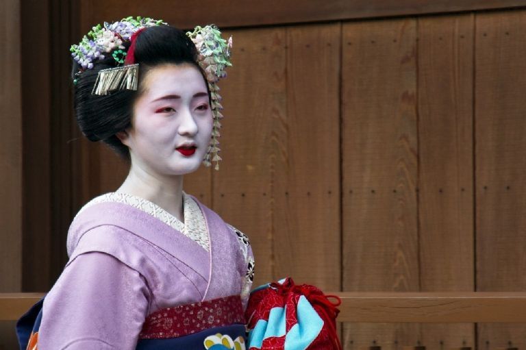 Se Prohíbe la Visita de Turistas al Barrio de las Geishas en Japón