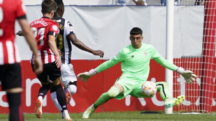 Alex Padilla, el portero del Athletic de Bilbao que ya fue convocado por México