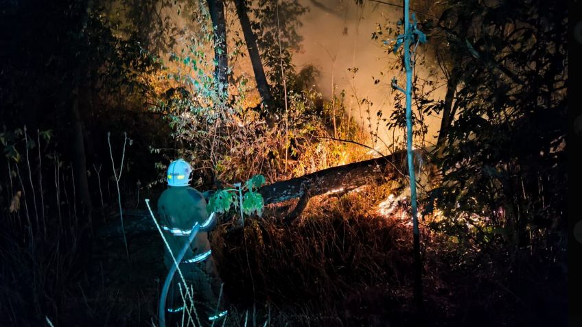 Se registra fuerte incendio en el cerro La Herradura, en Cuernavaca, locales viralizan FOTOS