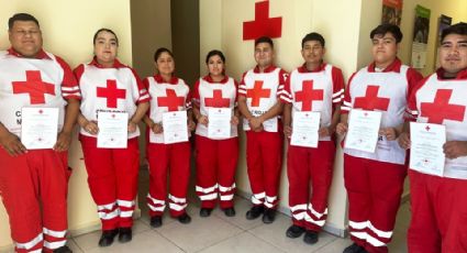 Socorristas de la Cruz Roja de Empalme reciben capacitación en primeros auxilios