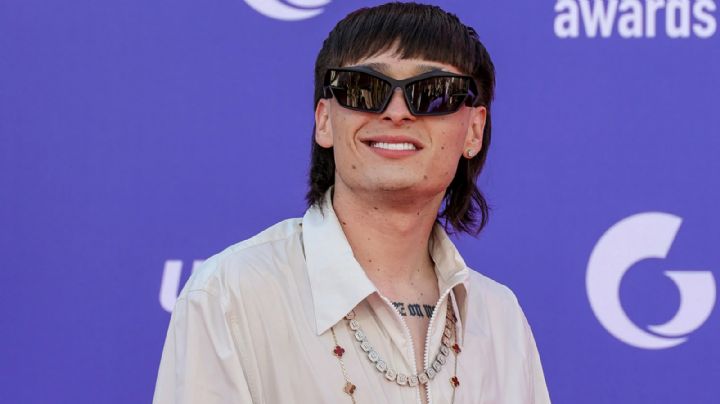 Tras una serie de polémicas, Peso Pluma hace lo inimaginable con un fan en Texas