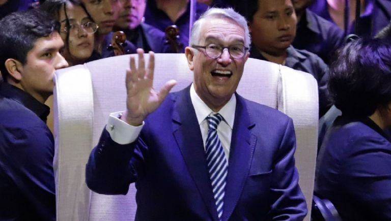 AMLO reafirma política fiscal y niega motivaciones personales contra Ricardo Salinas Pliego