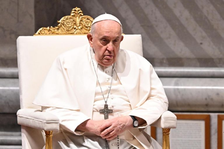 El Papa Francisco responde a rezos por su muerte