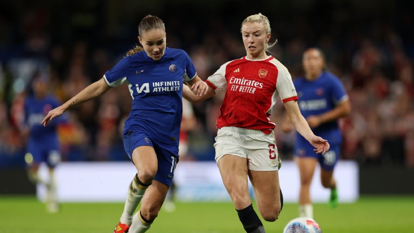 Insólito: Arsenal Femenil tuvo que jugar con calcetas compradas en tienda del Chelsea