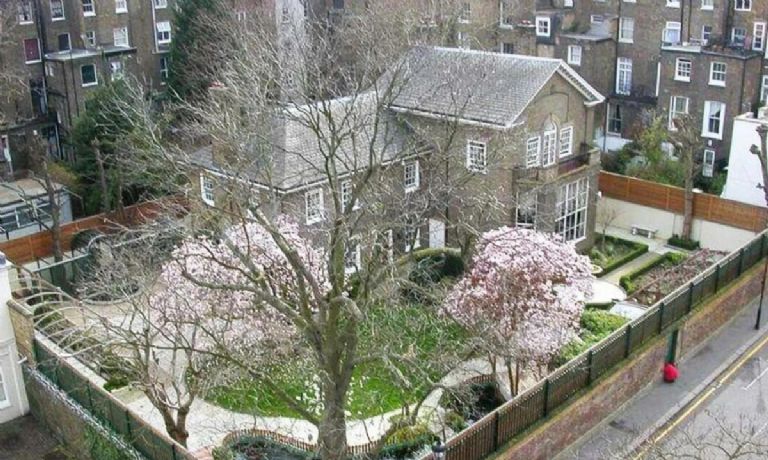 Garden Lodge: La icónica casa de Freddie Mercury sale al mercado por 35 millones de euros