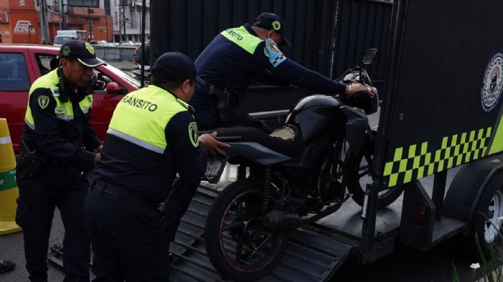 Aplican operativo sorpresa contra motociclistas en CDMX. 30 terminaron en el corralón