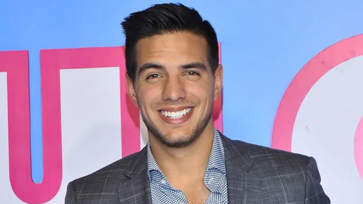 Critican a Vadhir Derbez por burlarse de los niños que trabajan en las calles