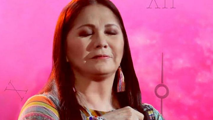 Ana Gabriel interrumpe concierto para inhalar oxígeno; destapa sorpresivo motivo
