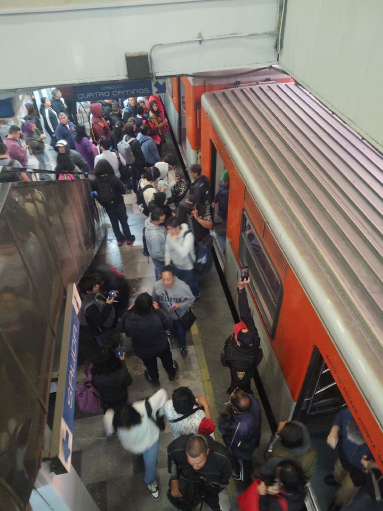 Caos en la Línea 2 del Metro