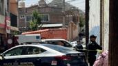 Sicarios ejecutan a carnicero en Toluca; lo acribillan y escapan en motocicleta