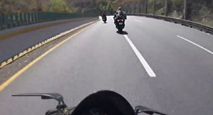Impactante choque de motociclistas en la curva de la México-Cuernavaca: FUERTES IMÁGENES