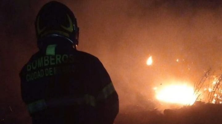 México arde en llamas: Bomberos se movilizan por incendio en el Bosque de Chapultepec