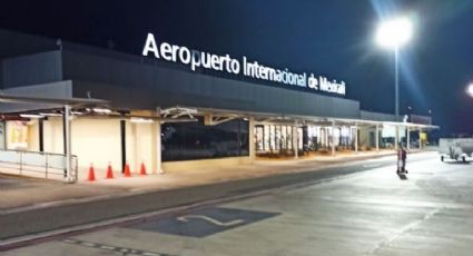 VIDEO: Fuertes vientos derriban techo del aeropuerto de Mexicali; suspenden operaciones