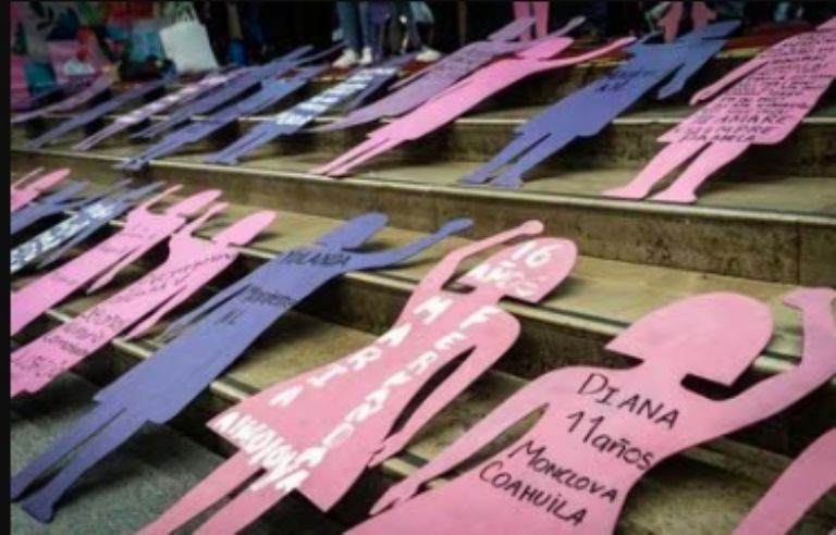 Casi al mismo tiempo que mataron a la niña Camila, asesinaron a otra menor en Michoacán. Foto: Internet