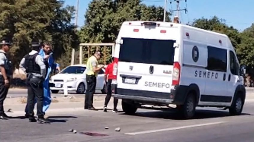 Muere hombre atropellado en la salida norte de Ciudad Obregón; el responsable escapó