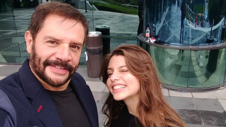 Daniela, hija de Héctor Parra, arremetió contra las autoridades mexicanas por cómo han tratado el caso de su padre. Foto: Internet