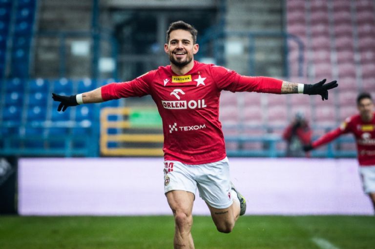 Goku Román, el futbolista que cambió su nombre por el del personaje de Akira Toriyama