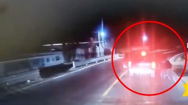 Comando armado asalta y secuestra a chofer de tractocamión en la autopista Puebla-Córdoba