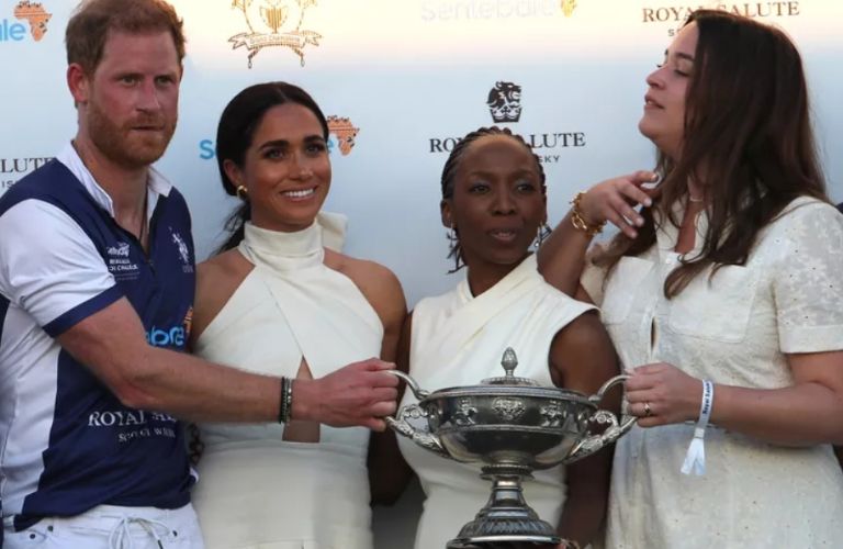 Meghan Markle no permite que otra mujer pose con el Príncipe Harry