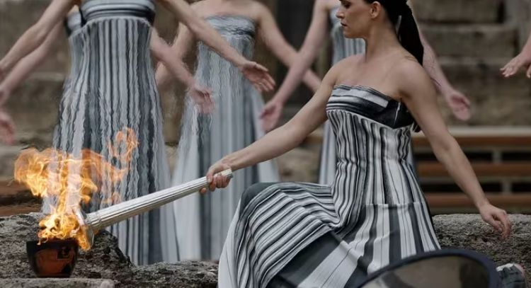 VIDEO: Así encendieron la Llama Olímpica en Grecia previo a los Juegos Olímpicos Francia 2024