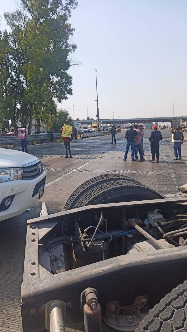 Caos en la México-Querétaro en Tepotzotlán