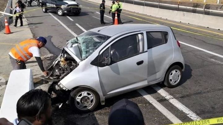 Tragedia en el Circuito Exterior Mexiquense: mujer muere tras brutal choque