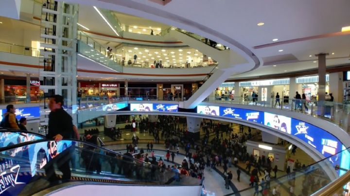 Hombre cae desde el tercer piso de plaza Fórum Buenavista, en la CDMX; esto se sabe
