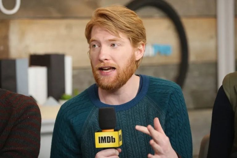 Domhnall Gleeson y Sabrina Impacciatore Encabezarán el Reboot de The Office
