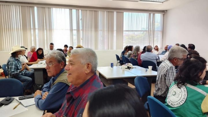 Dan taller a periodistas y defensores de los derechos humanos en Cajeme