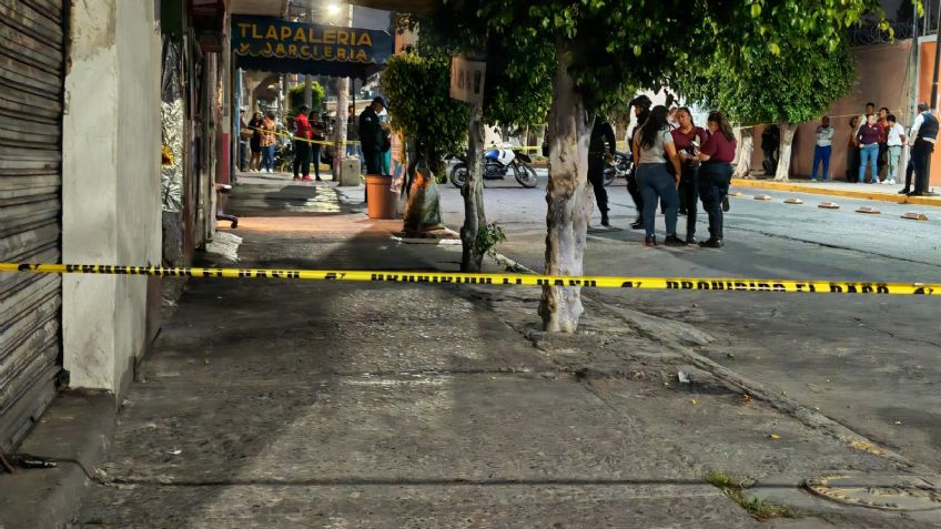 Sicarios ejecutan a mujer en estética de Nezahualcóyotl, en el Estado de México