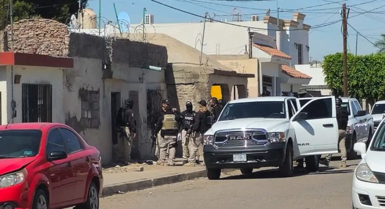 Golpe al crimen: Autoridades catean viviendas en Ciudad Obregón y detienen a dos