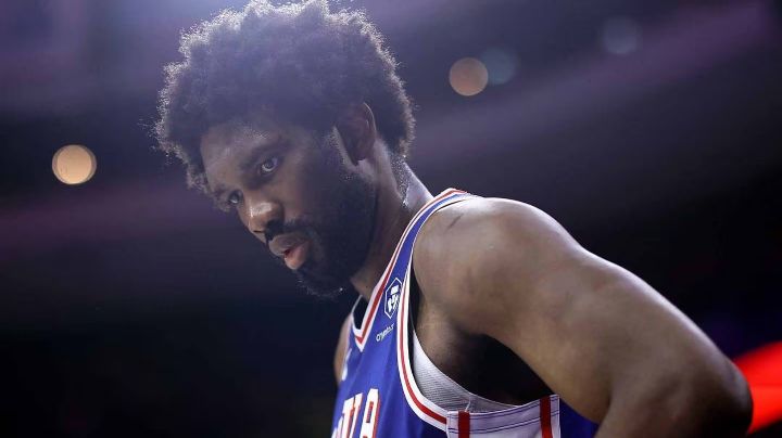 Joel Embiid revela que tiene parálisis de Bell mientras compite en los Playoffs de la NBA