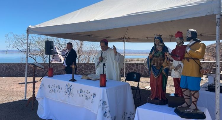 Celebran misa en presa Álvaro Obregón ante escasez de lluvia