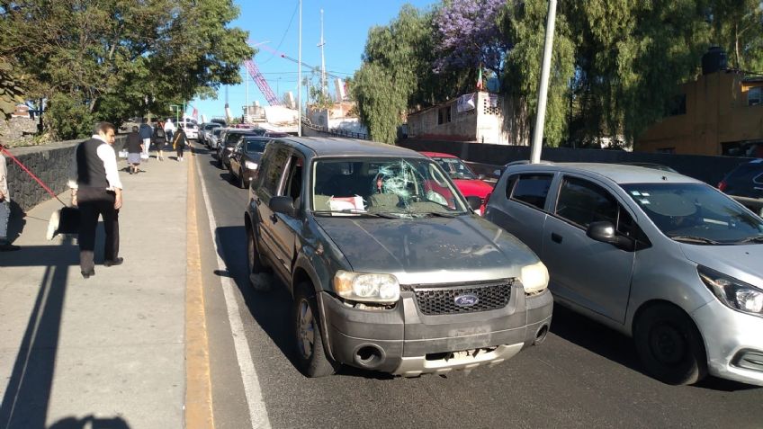 VIDEO: Atropellan a policía de Tránsito en la CDMX; queda malherido en el pavimento