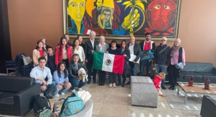 Tras agresión a la Embajada en Ecuador, "con la frente en alto" regresan diplomáticos al AICM