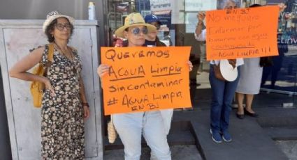 Mega bloqueo en la Benito Juárez por agua contaminada; vecinos bloquean Insurgentes