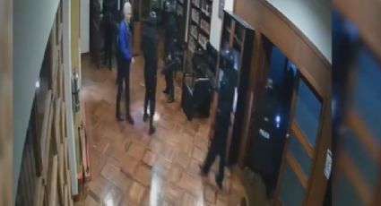AMLO revela FUERTE VIDEO de ataque a Embajada de México en Ecuador: "Apuntaron con un arma"