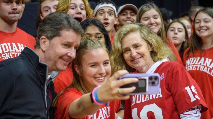 Asociación Universitaria de EU prohíbe participación de mujeres trans en competencias femeniles