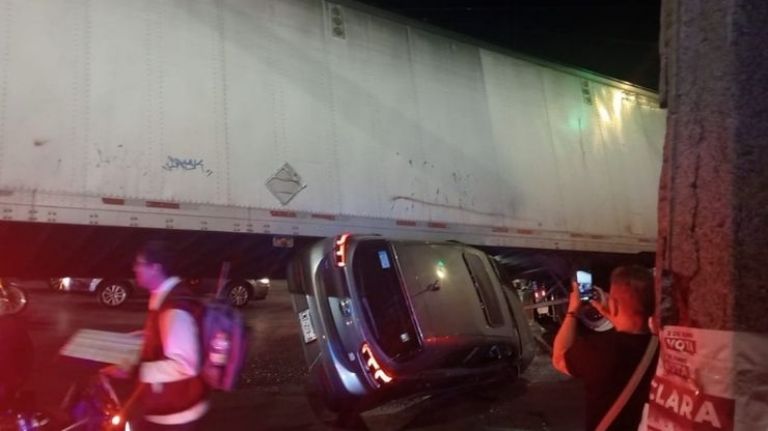 Accidente en la GAM moviliza a las autoridades. Foto: Twitter