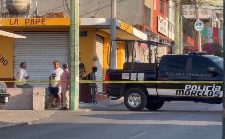 Hallan el cuerpo de un hombre en mercado de Morelos