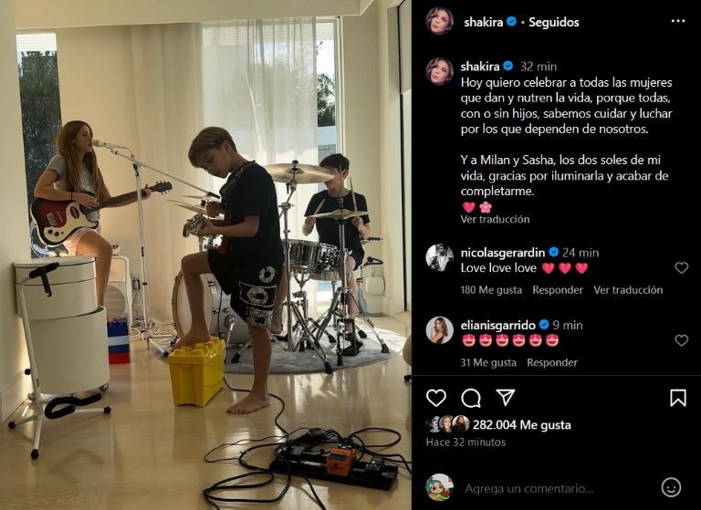 Shakira presume que sus hijos heredaron su talento por la música