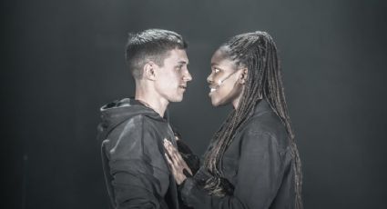 FOTOS: Nueva versión de 'Romeo y Julieta' de Tom Holland y Francesca Amewudah-Rivers