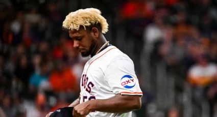 Expulsan a pitcher de Houston Astros por llevar sustancia ilegal en su guante en partido de MLB