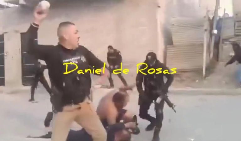 Pelea de policías en Chimalhuacán